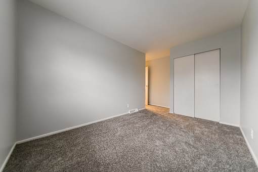 Empty Room at River Run Apartments, Warren