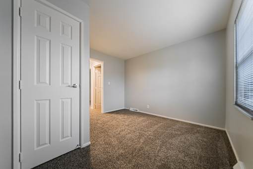 Bare Room at River Run Apartments, Warren
