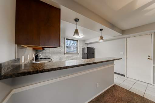 Elegant Kitchen at River Run Apartments, Ohio, 44485
