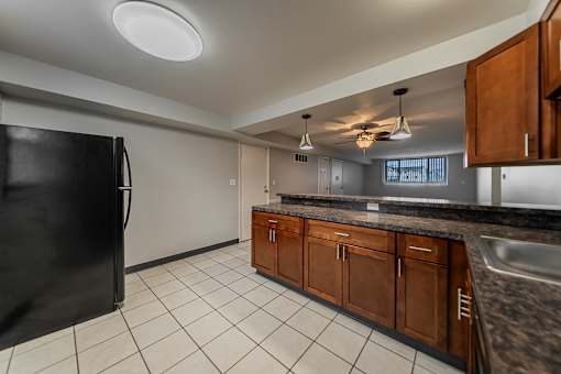 Designer Kitchen at River Run Apartments, Warren, OH