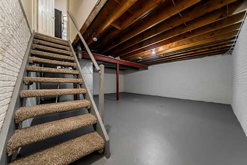 Staircase at River Run Apartments, Warren