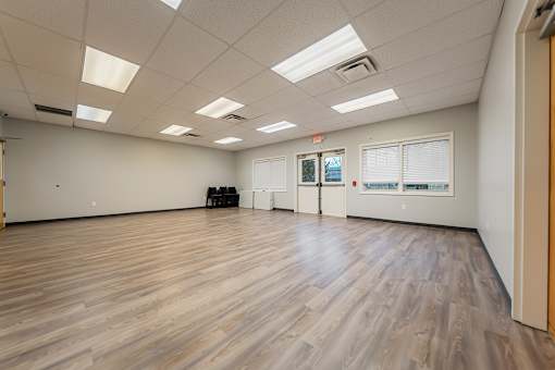Inner Artist Event Center at River Run Apartments, Warren, 44485