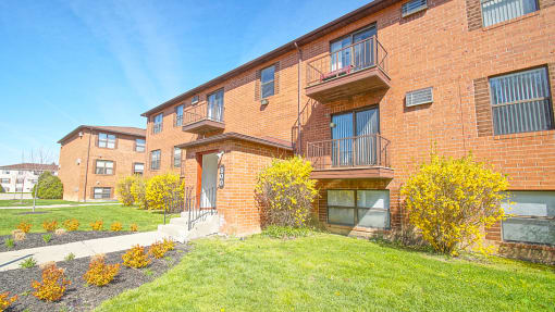 Typical Garden Apartment Buildings at The Reserves at 1150.