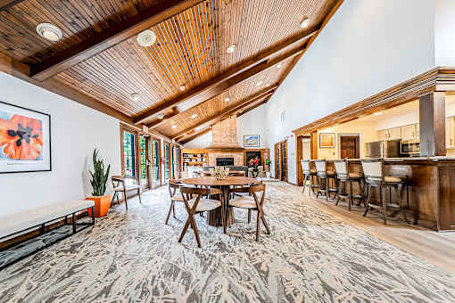 Community Room at Hunt Club Apartments, Copley, OH, 44321
