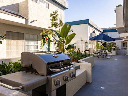 Barbeque area in Tilden Oaks courtyard.