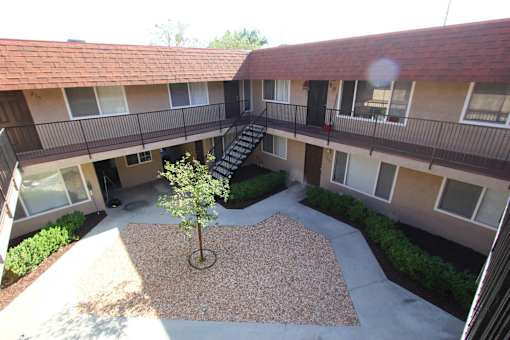 Modern Courtyard at Loma Linda Prospect Apartments, Loma Linda, CA, 92354