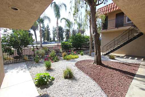 Landscaped garden area at Loma Linda Prospect Apartments, Loma Linda, CA