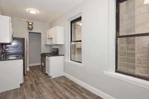 1704 Morris Ave interior