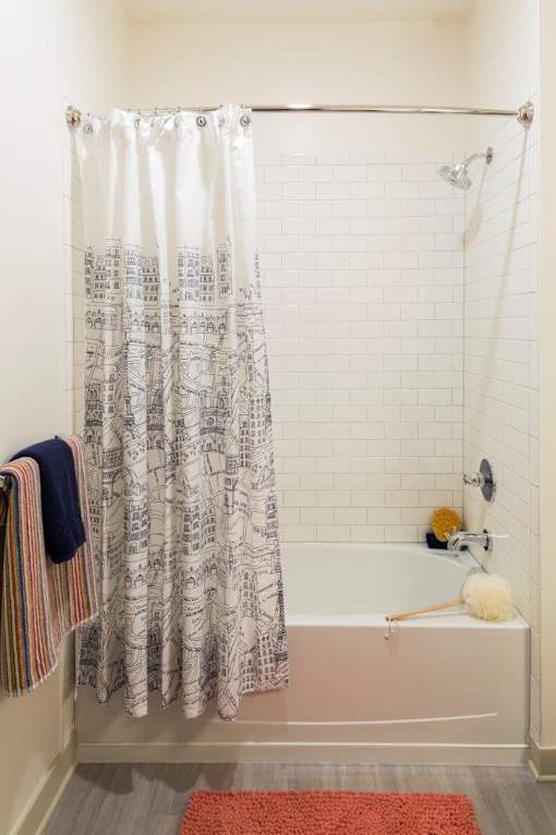 Spacious Tub
