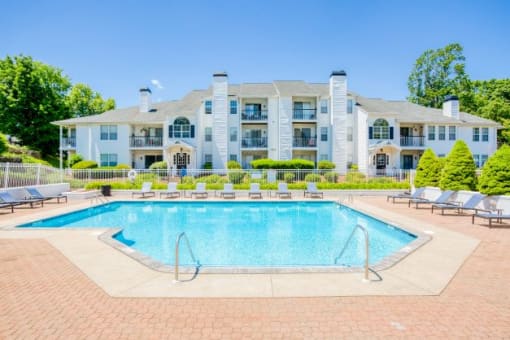 Outdoor Swimming Pool at Middletown Ridge Apartments, Middletown, CT