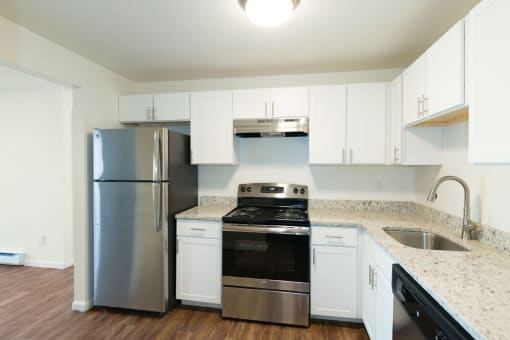 Kitchen Appliances at South Winds Apartments, Massachusetts