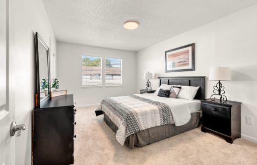 a photo of a bedroom