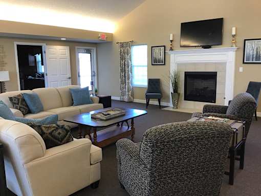 Shawnee Lakes Apartments clubhouse interior