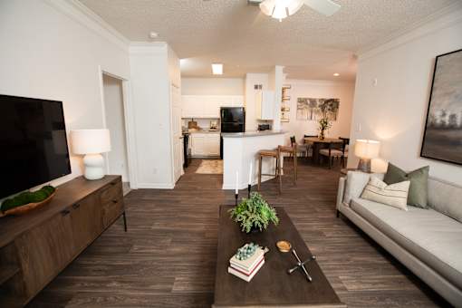 Living And Kitchen at Lakeside Villas, Hampton, 30228