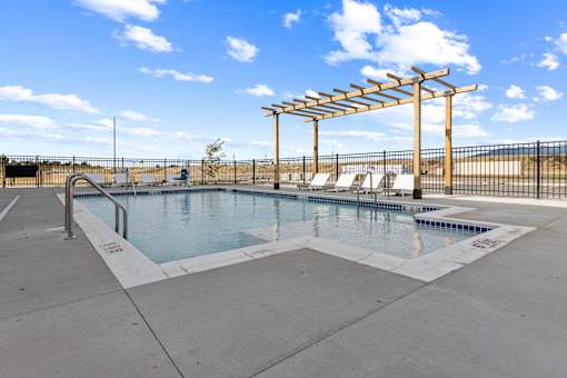 Swimming pool at Yellowstone Landing, Belgrade