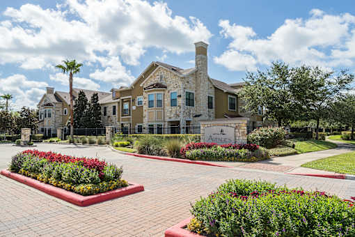 Elegant Exterior View at Avenues at Tuscan Lakes, Texas