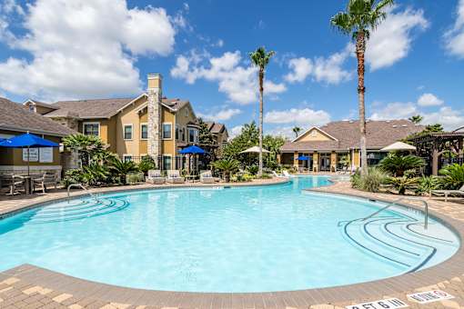 Front Pool View at Avenues at Tuscan Lakes, League City, TX, 77573