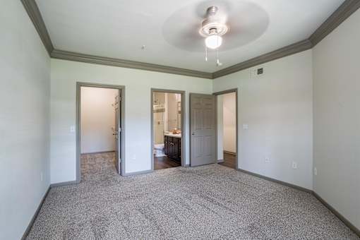 Room with Carpeted Floor at Avenues at Tuscan Lakes, League City, TX