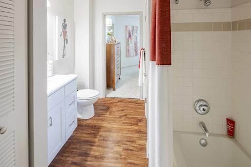 Bathroom with White Sink at Butternut Ridge Apartments, Ohio