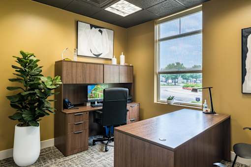Work Desk at CityView, North Kansas City, 64116