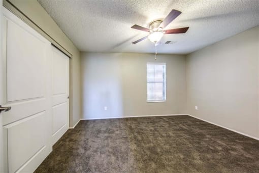 at Springhill Apartments, Kansas, 66213