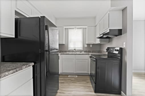 Black Appliances at Spring Creek Townhomes, Springfield