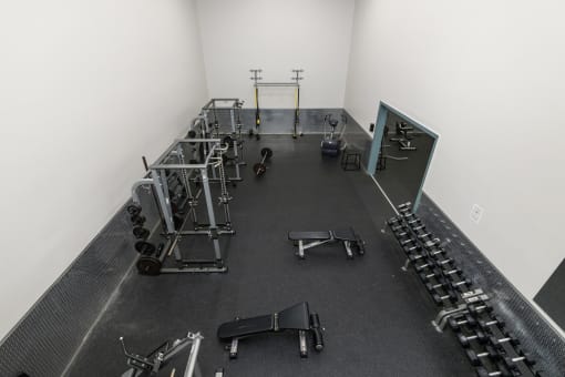 Free Weights and Workout Equipment at Candles, Illinois, 62704