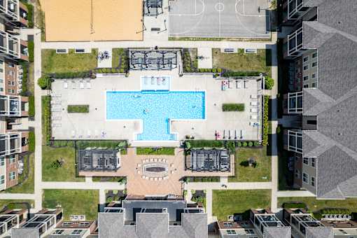 Aerial Pool View at The Greyson, Ohio