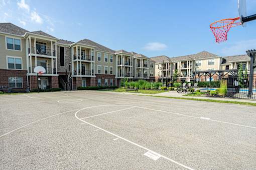 A basketball court at The Greyson, Hilliard, OH, 43026