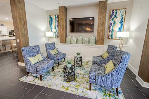 Clubroom With TV at The Greyson, Hilliard, OH, 43026