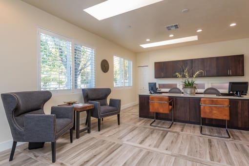 Boulders on the River | Leasing Office