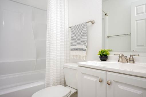 The Boxer | Bathroom