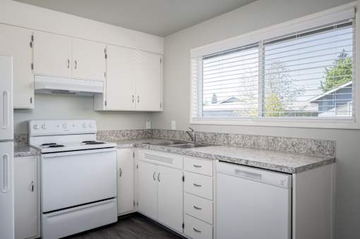 The Avery | Kitchen