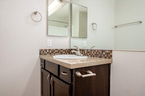 Haven Lake Oswego | Bathroom