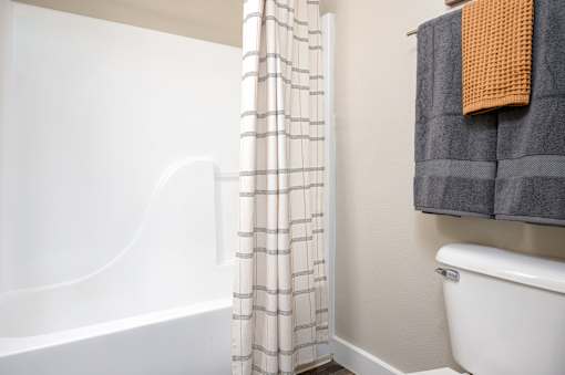 Twin Creeks | Bathroom