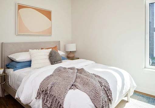 Bedroom with queen bed
