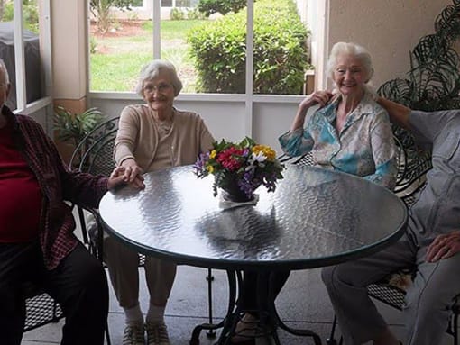 Happy Senior Life at Savannah Court of Brandon, Brandon