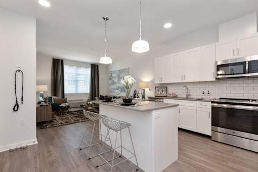 luxury studio, one, and two bedroom rental apartments at cityline bayonne in bayonne nj on avenue e