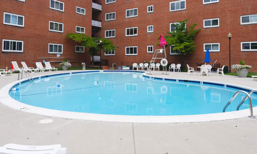 New Brookside Apartments Swimming Pool