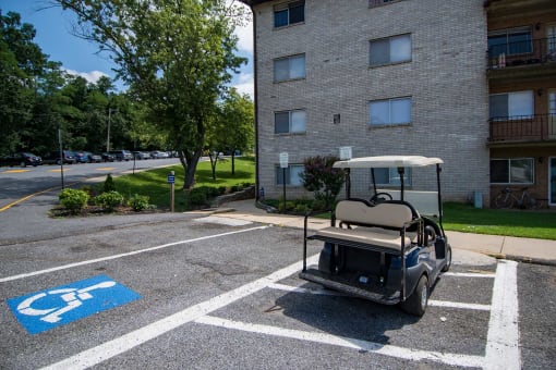 Del Vista Apartments Building Parking