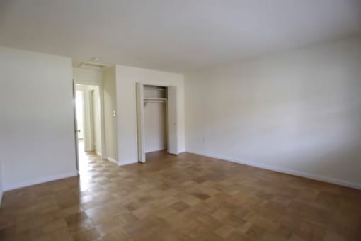 Normandy Hill Apartments Living area