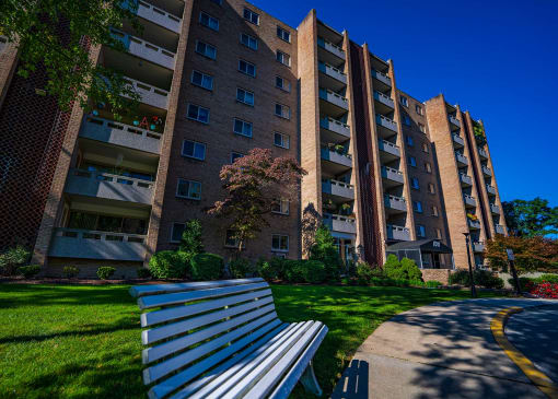 Laurel Village Apartments Building800 05