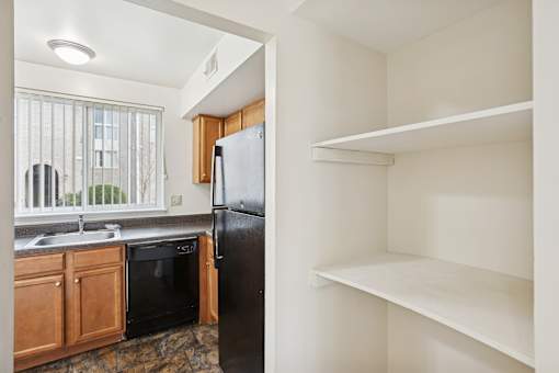 Maplewood Villas Apartments Unit pantry space 26