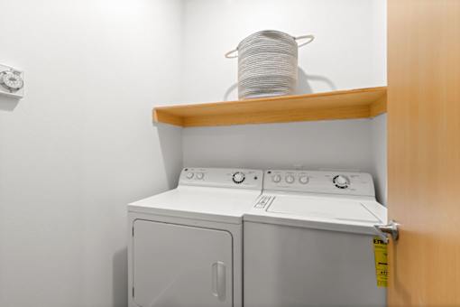 Full-Sized Washer And Dryer at Tustin Apartment Homes, Yelm, WA, Washington