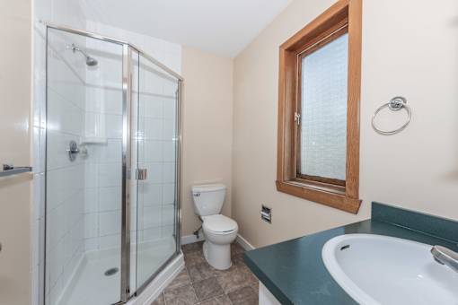the ensuite shower room at the garden house self catering holiday home in rock, north corn