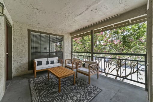 Balcony at Lakeside Apartments, Dallas