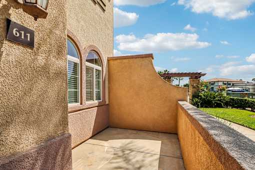 A patio of an apartment at Villas at the park