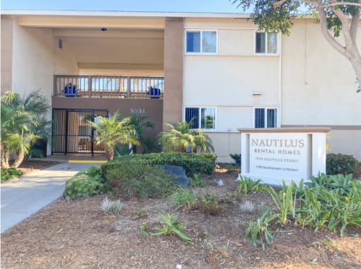 front view of Nautilus