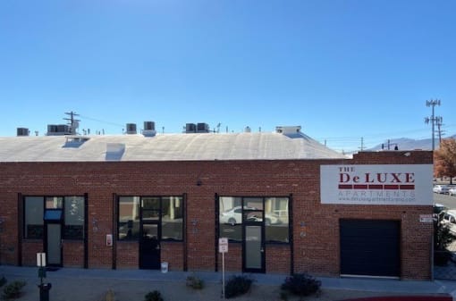 The DeLuxe Apartments