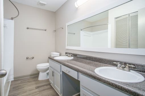 Nova Highland Interior